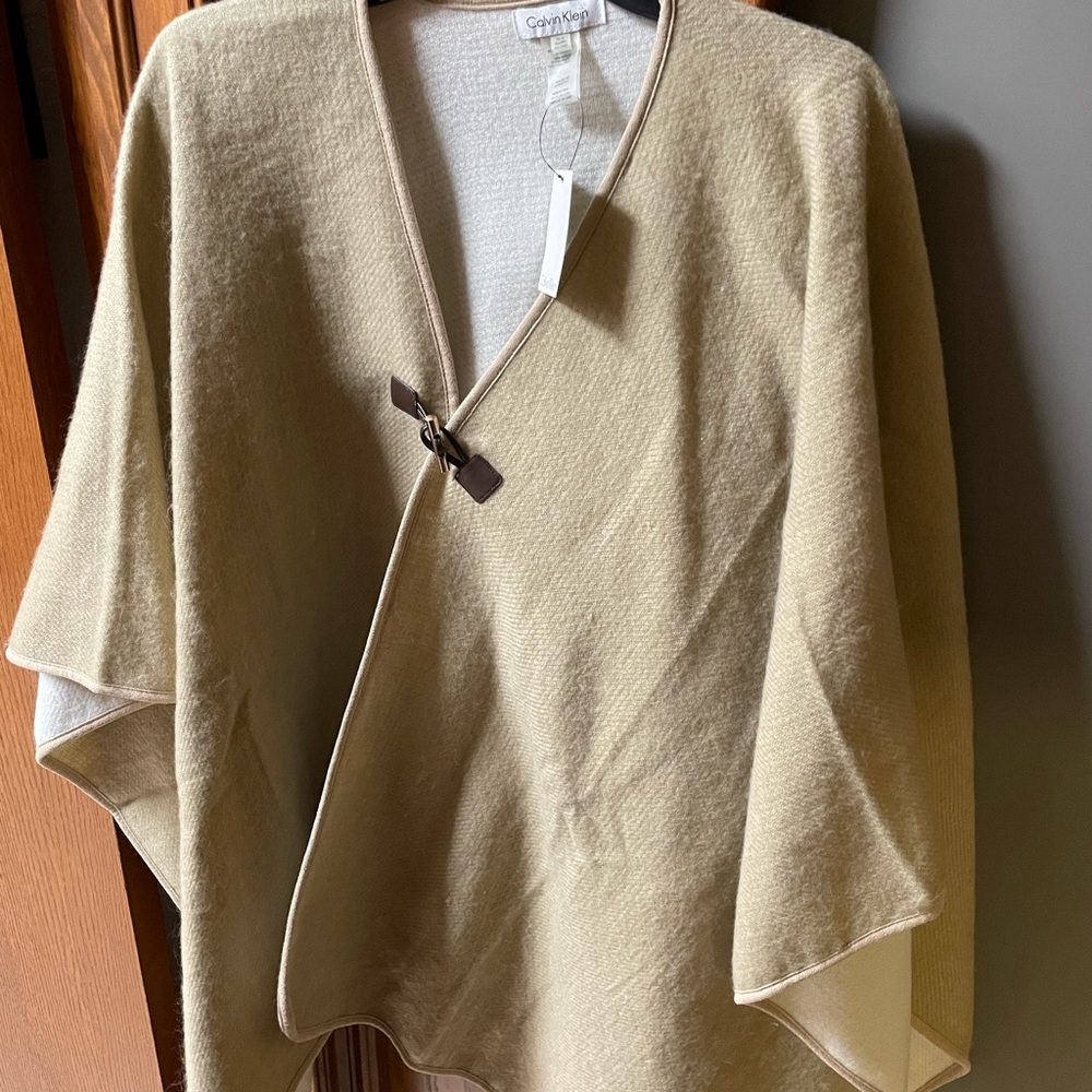 Camel color women’s wrap.